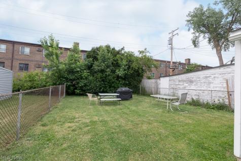 14212 Gramatan Avenue Cleveland OH 44111