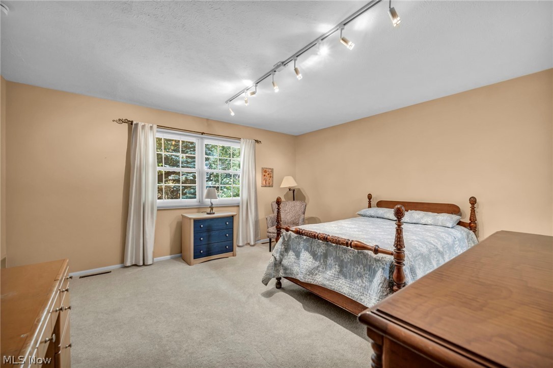 42 Pond Drive Rocky River OH 44116