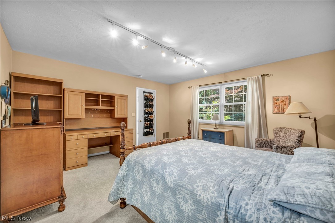 42 Pond Drive Rocky River OH 44116