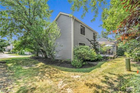 42 Pond Drive Rocky River OH 44116