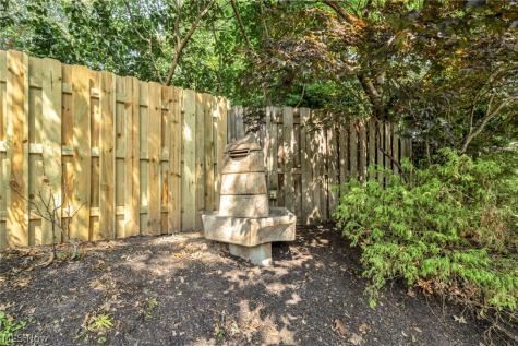 42 Pond Drive Rocky River OH 44116