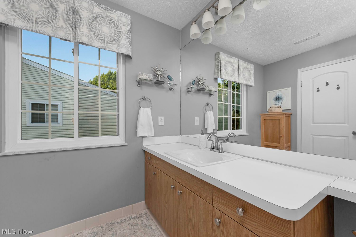 2877 N Bay #O5 Drive Westlake OH 44145