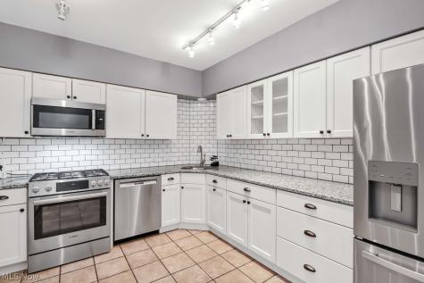 1239 Harwich Court Rocky River OH 44116