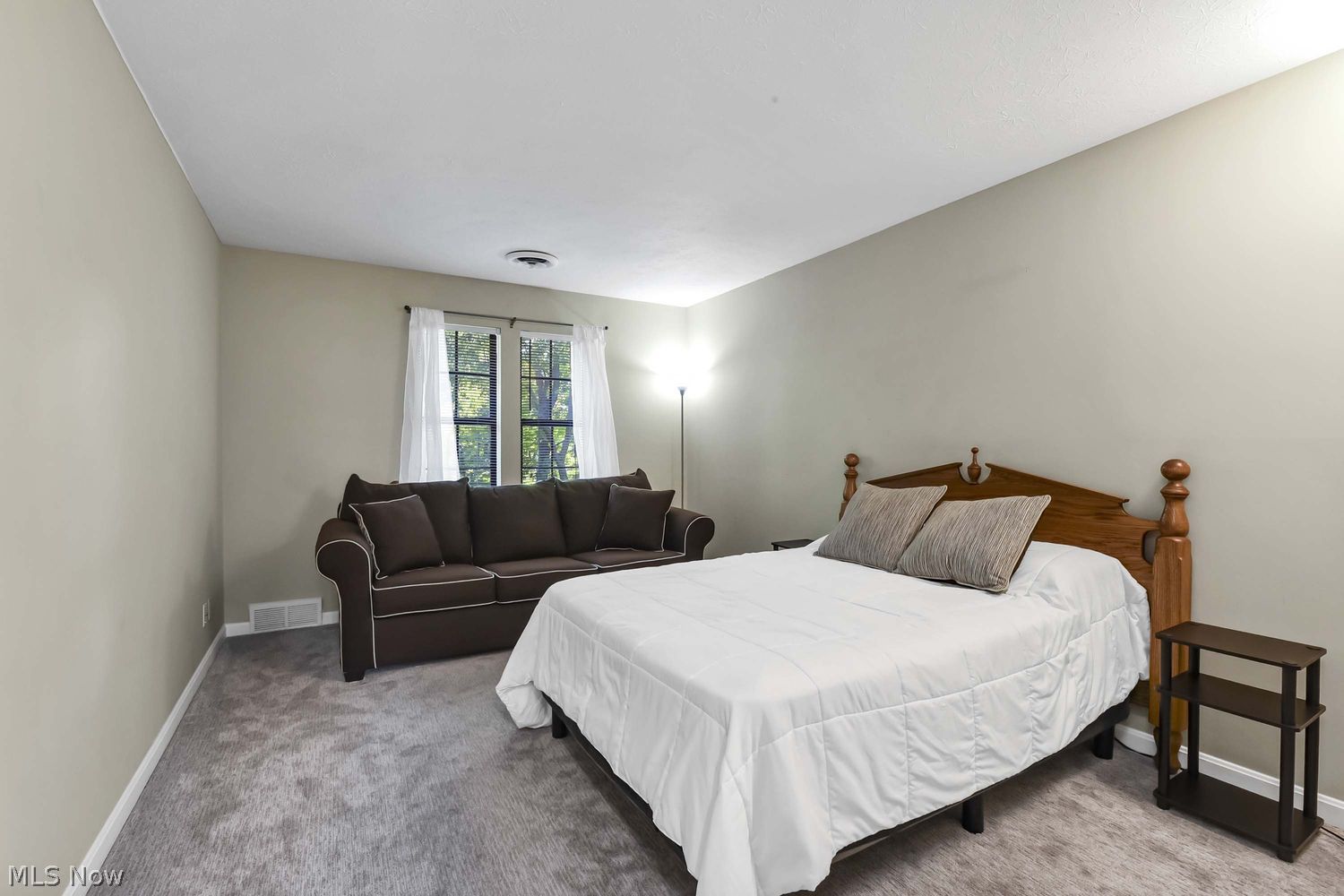 1239 Harwich Court Rocky River OH 44116