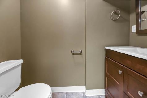 1239 Harwich Court Rocky River OH 44116