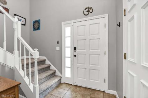 1239 Harwich Court Rocky River OH 44116