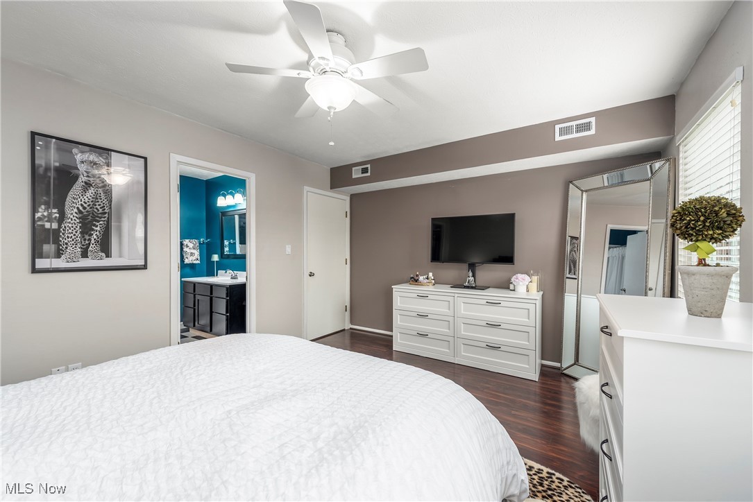 2755 Pease Drive Rocky River OH 44116