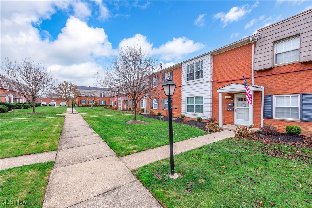 2755 Pease Drive Rocky River OH 44116