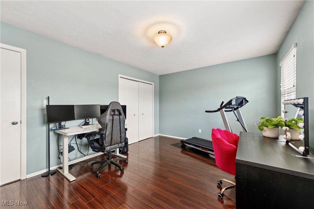 2755 Pease Drive Rocky River OH 44116