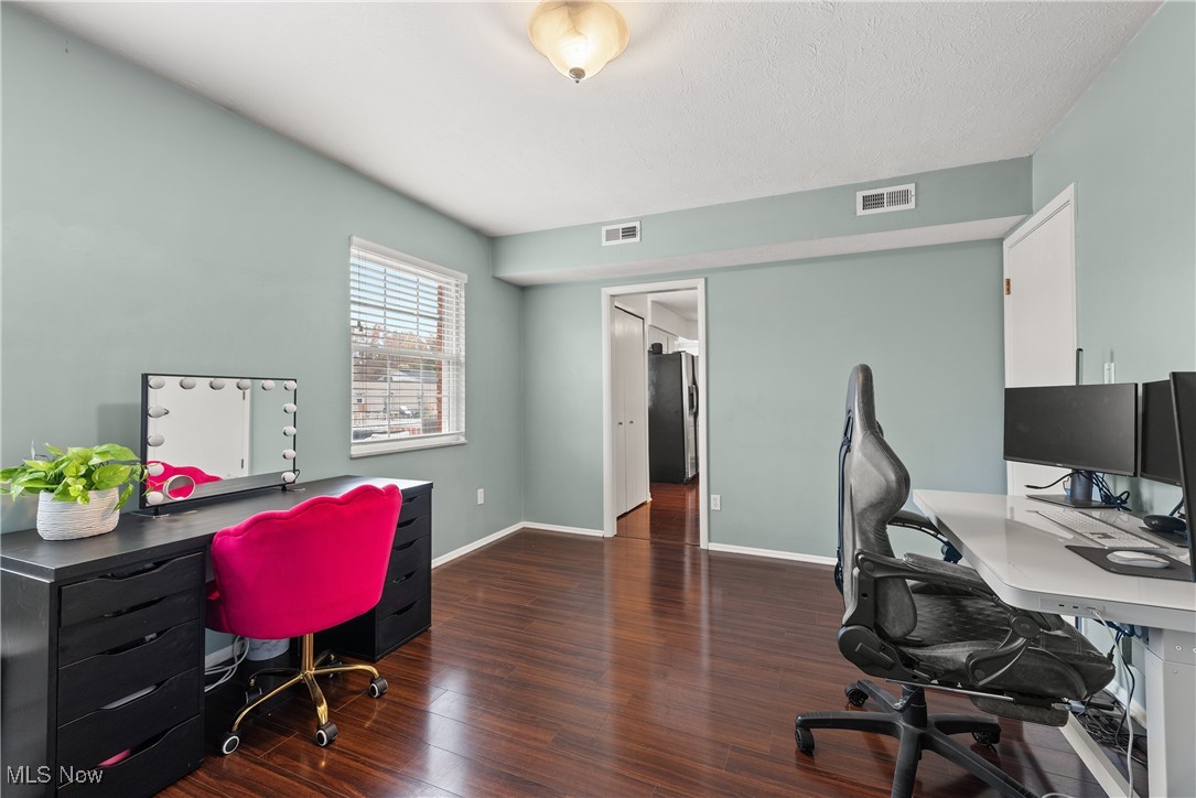 2755 Pease Drive Rocky River OH 44116