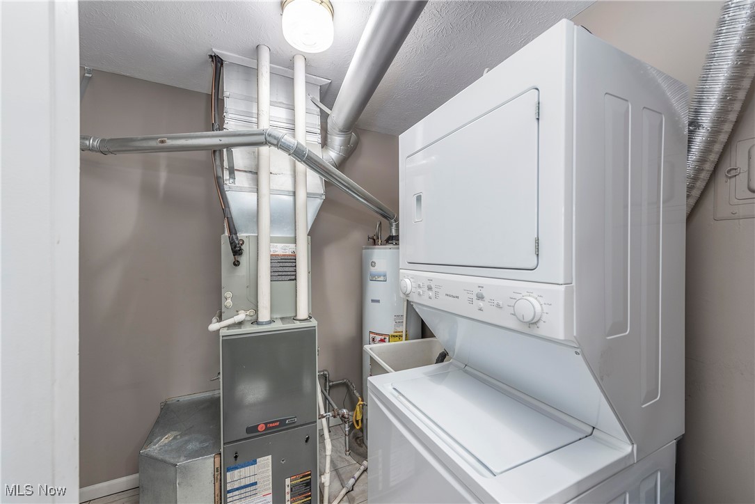 2755 Pease Drive Rocky River OH 44116