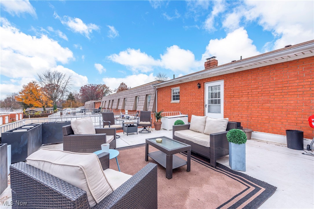 2755 Pease Drive Rocky River OH 44116