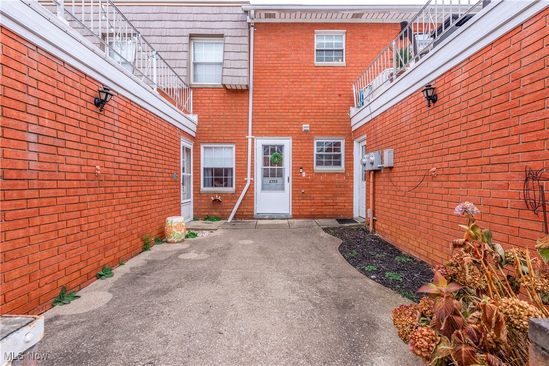 2755 Pease Drive Rocky River OH 44116