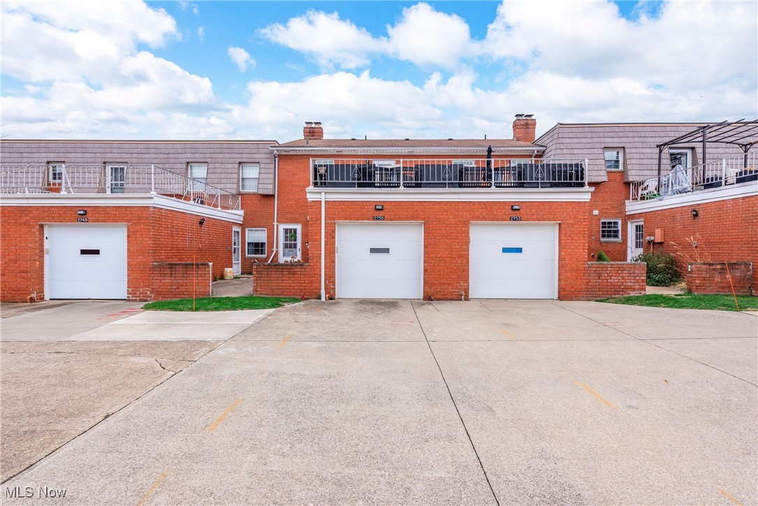 2755 Pease Drive Rocky River OH 44116