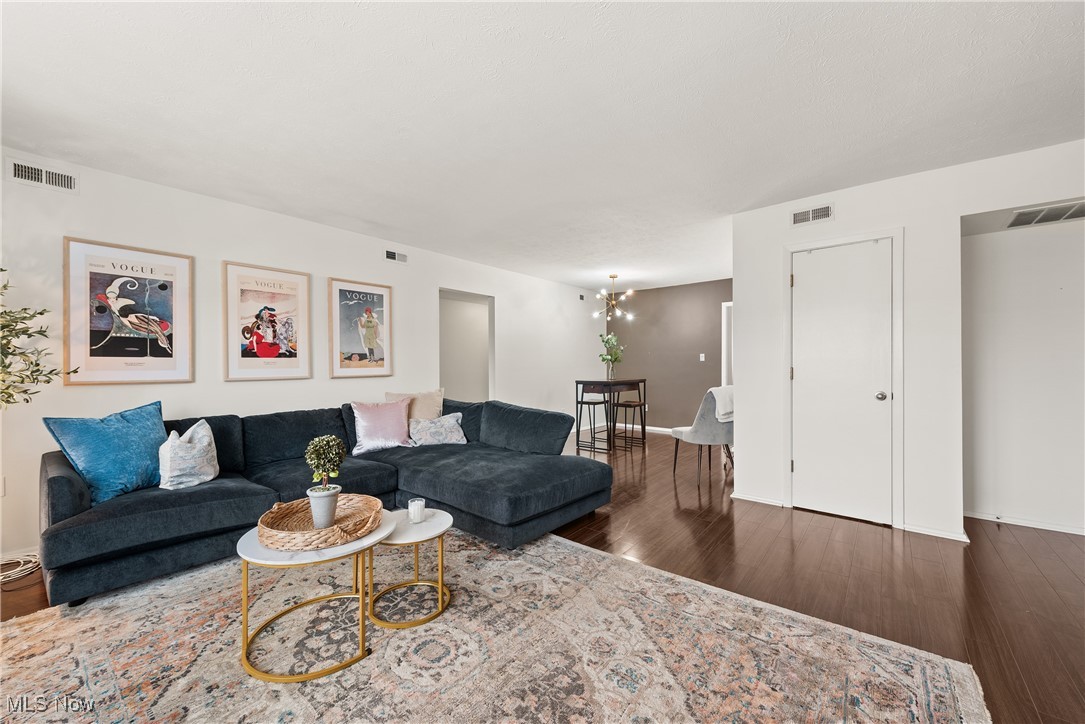 2755 Pease Drive Rocky River OH 44116