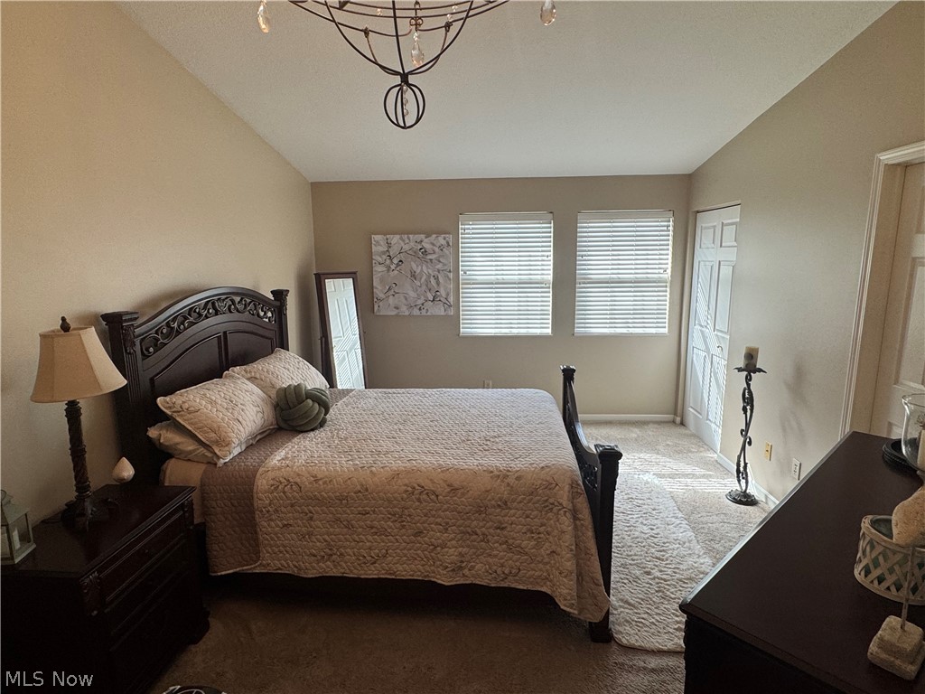 371 N Bayshore Drive Columbiana OH 44408