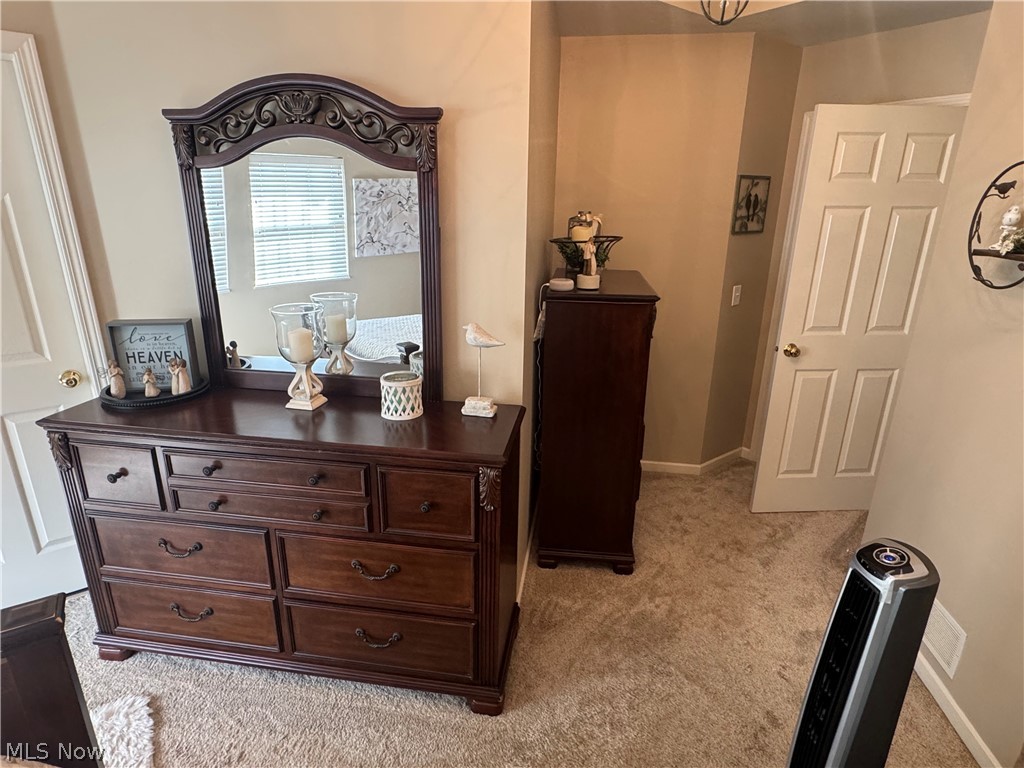 371 N Bayshore Drive Columbiana OH 44408