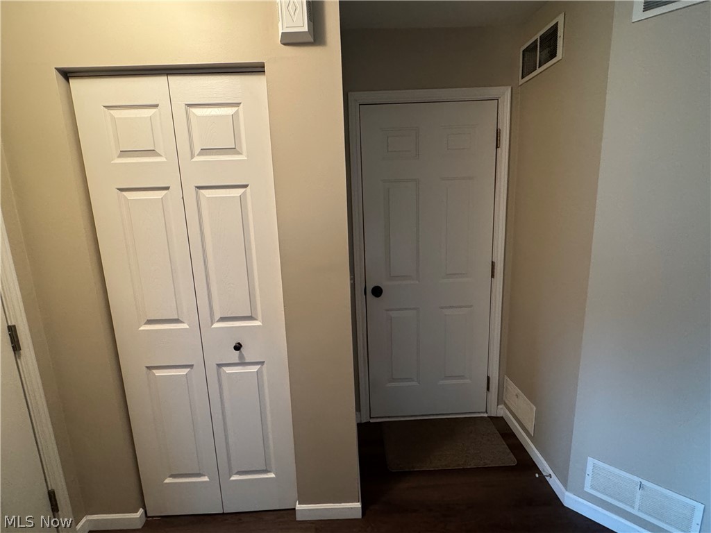 371 N Bayshore Drive Columbiana OH 44408