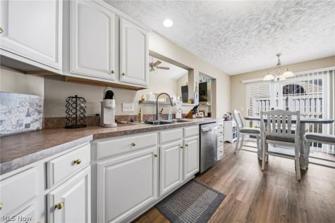 7618 Willow Woods Drive North Olmsted OH 44070