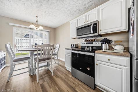 7618 Willow Woods Drive North Olmsted OH 44070