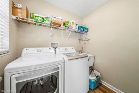 7618 Willow Woods Drive North Olmsted OH 44070