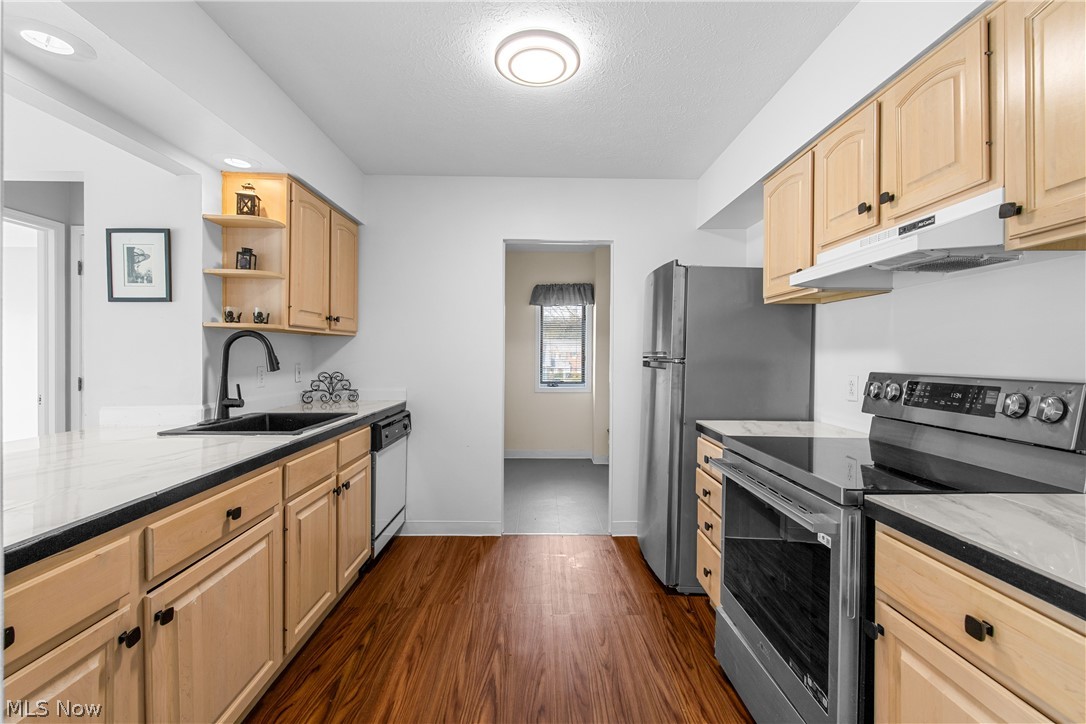19510 Lorain Road Fairview Park OH 44126