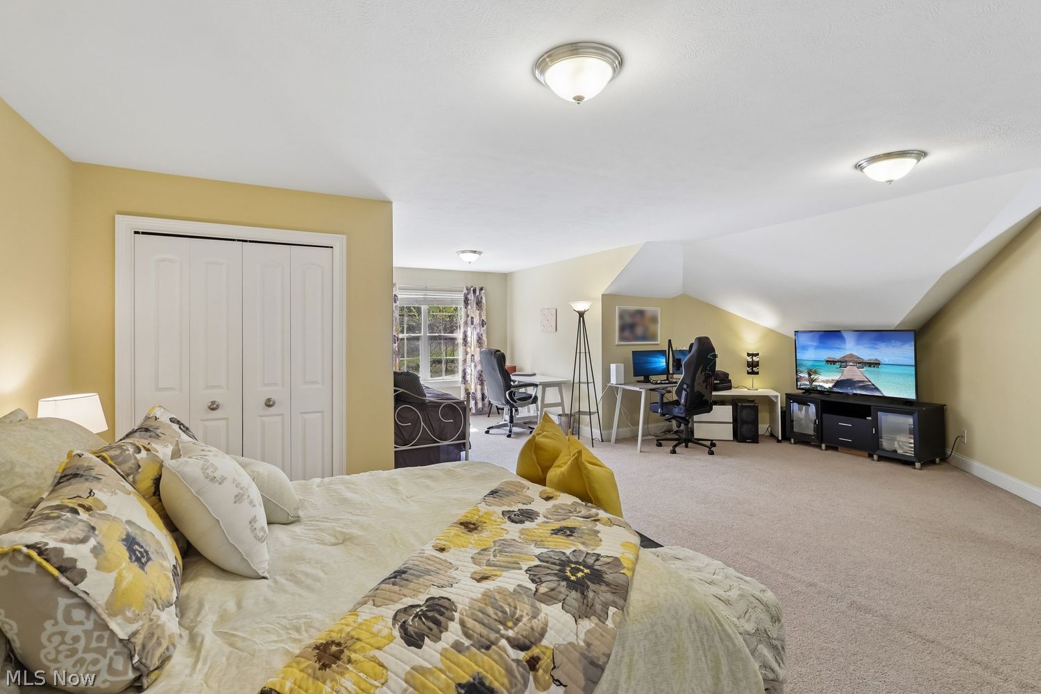 6804 Highland View Drive Parma OH 44134