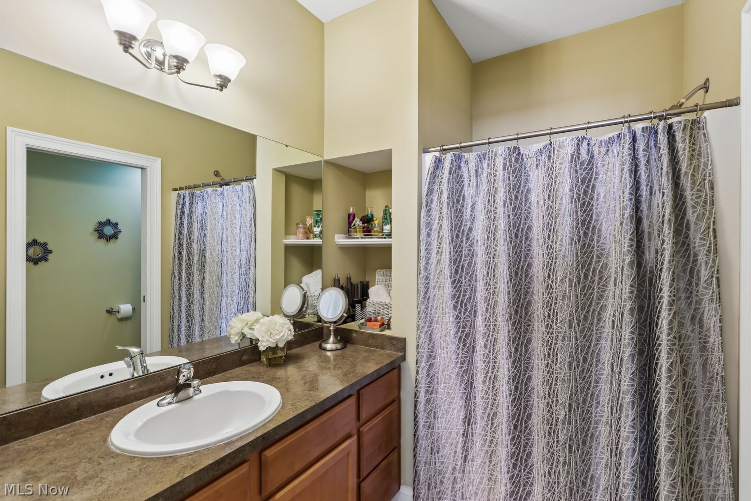 6804 Highland View Drive Parma OH 44134