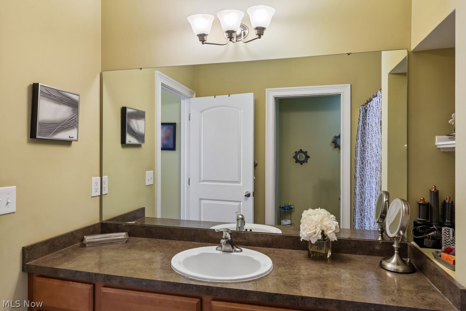 6804 Highland View Drive Parma OH 44134