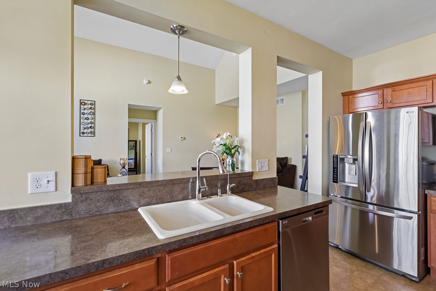 6804 Highland View Drive Parma OH 44134