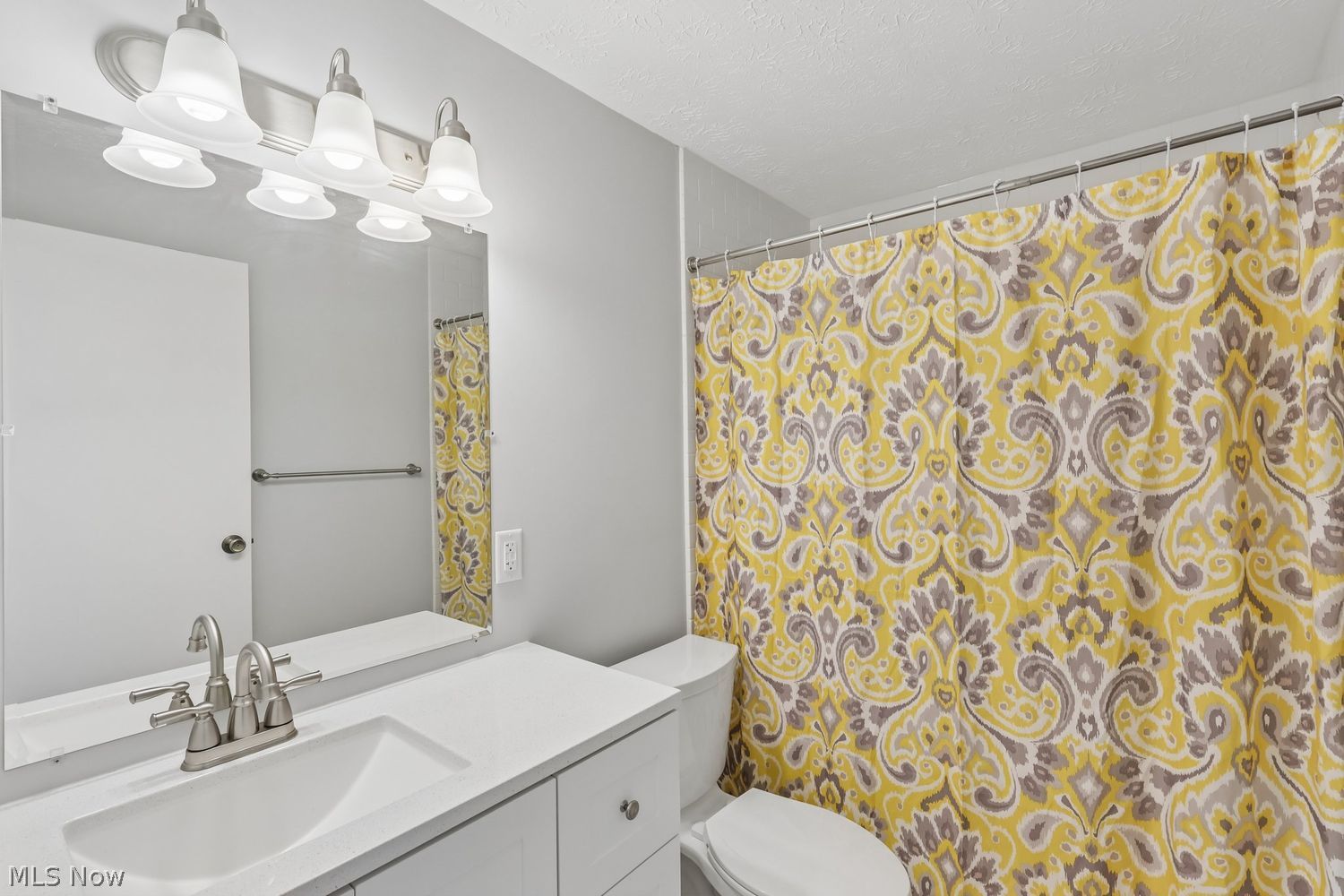 7414 Avon Drive Mentor OH 44060