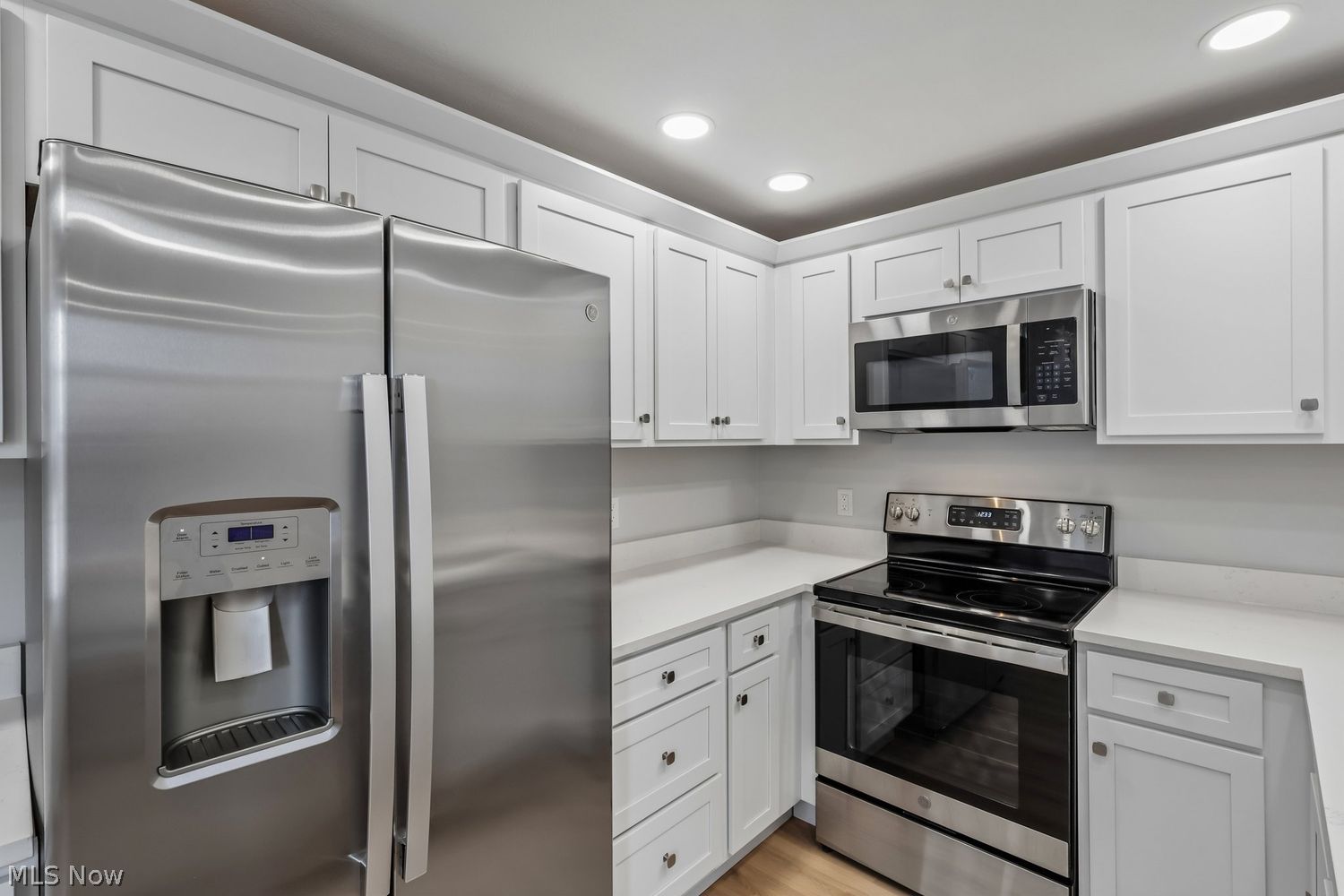 7414 Avon Drive Mentor OH 44060