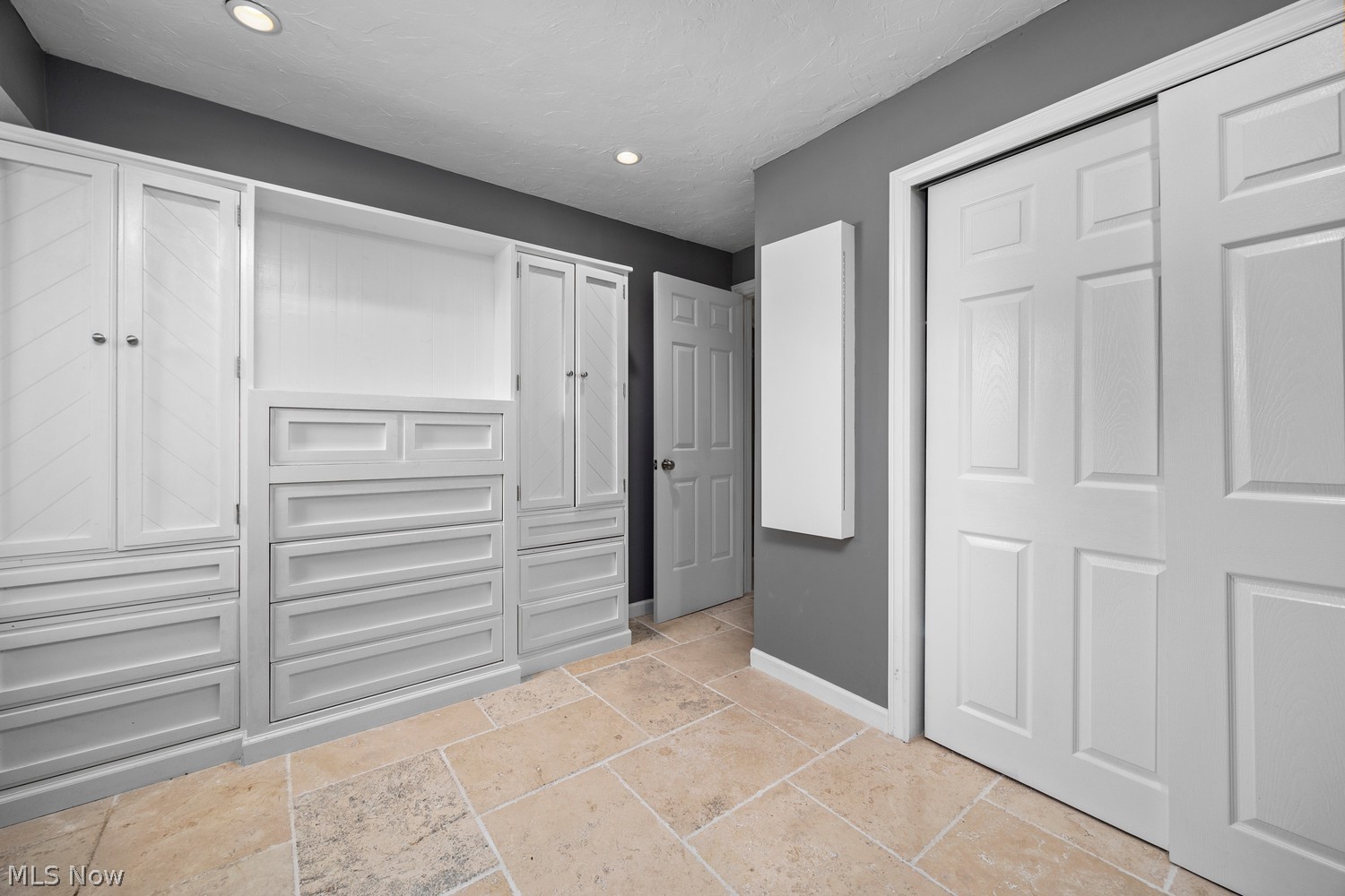 4615 Oakhill Boulevard Lorain OH 44053