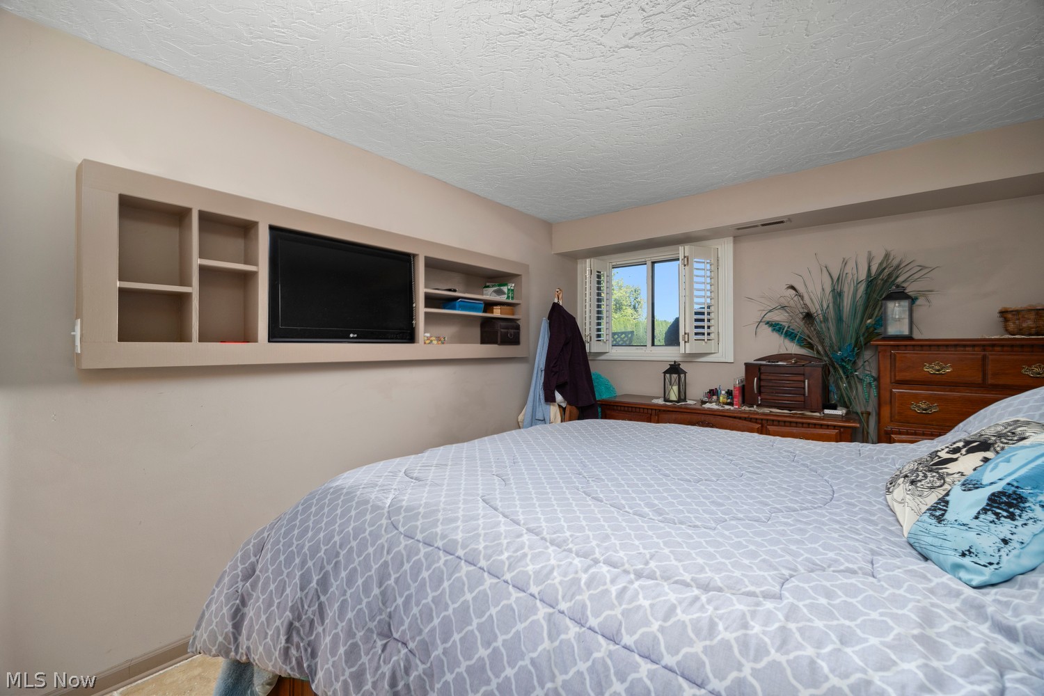 4615 Oakhill Boulevard Lorain OH 44053
