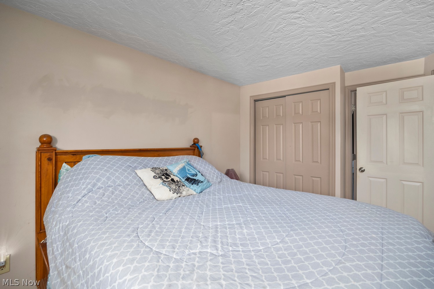 4615 Oakhill Boulevard Lorain OH 44053