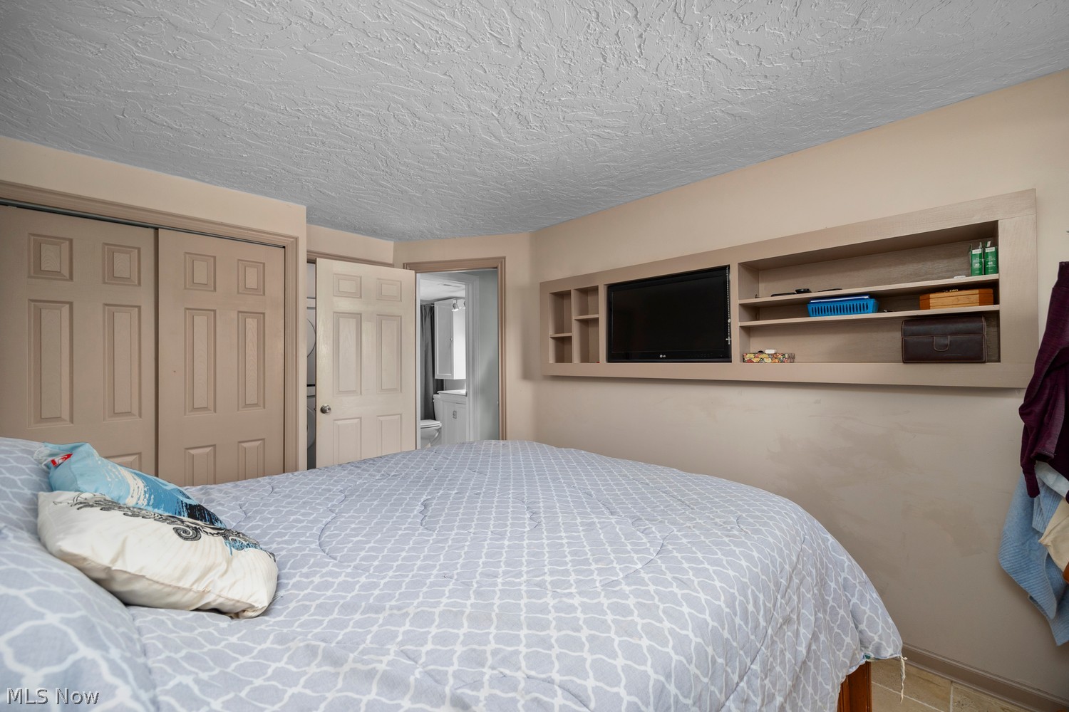 4615 Oakhill Boulevard Lorain OH 44053