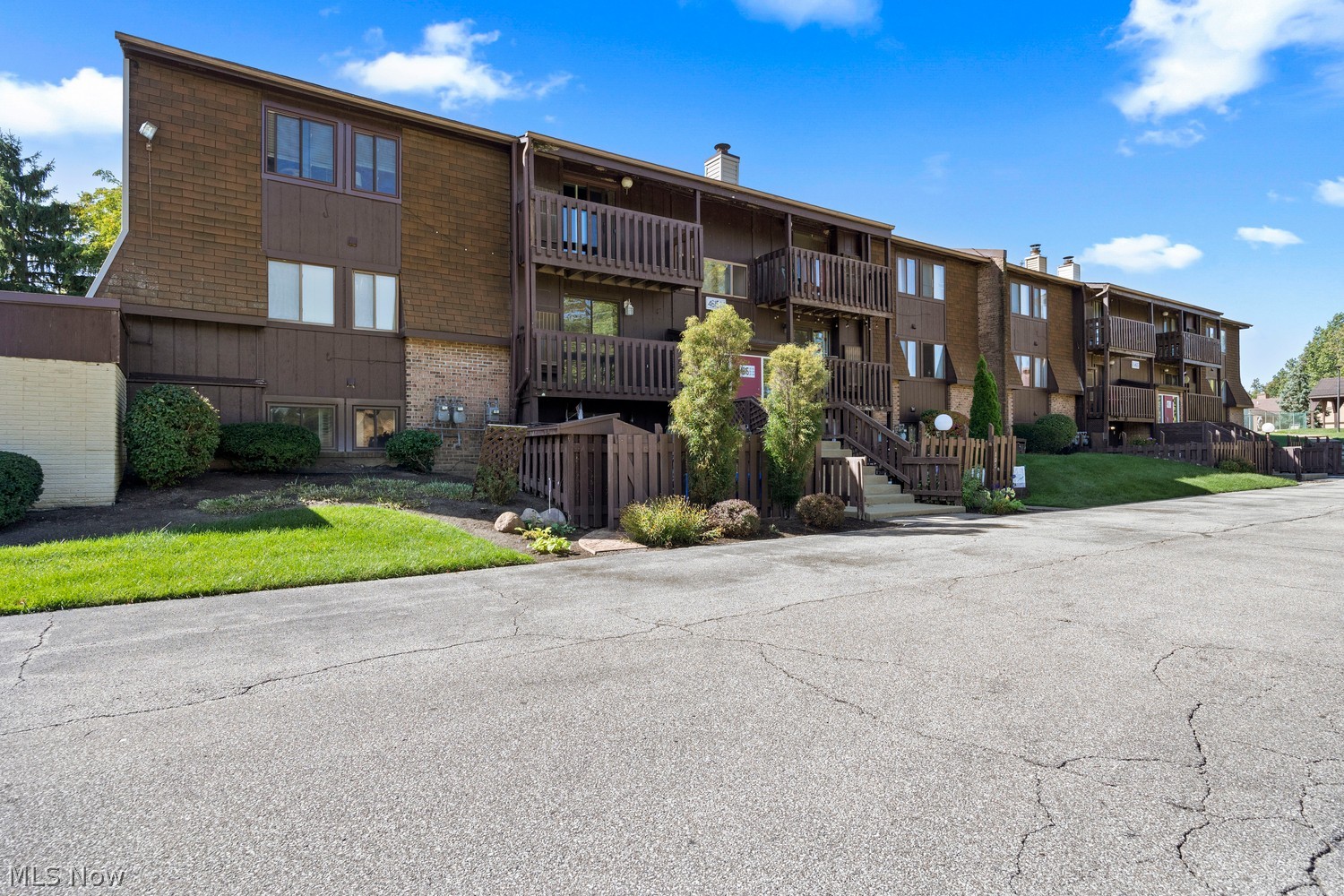 4615 Oakhill Boulevard Lorain OH 44053