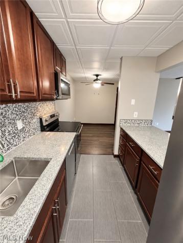 1555 Cedarwood Drive Westlake OH 44145