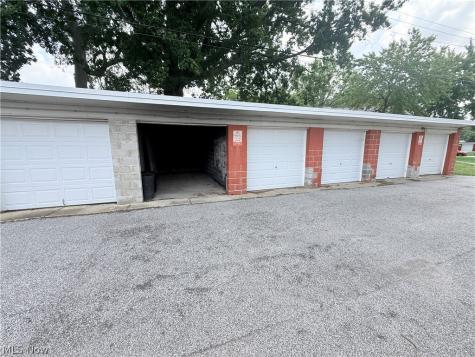 471 Clearview Drive Euclid OH 44123
