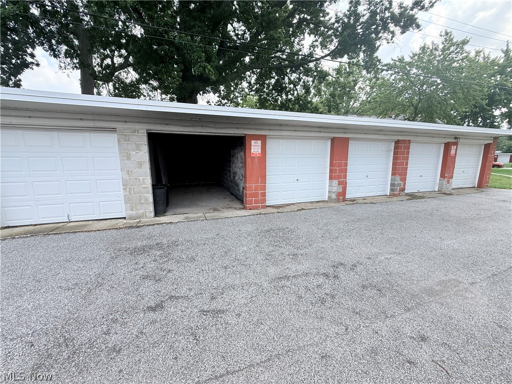 471 Clearview Drive Euclid OH 44123