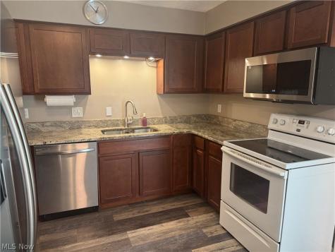 24620 Clareshire Drive North Olmsted OH 44070