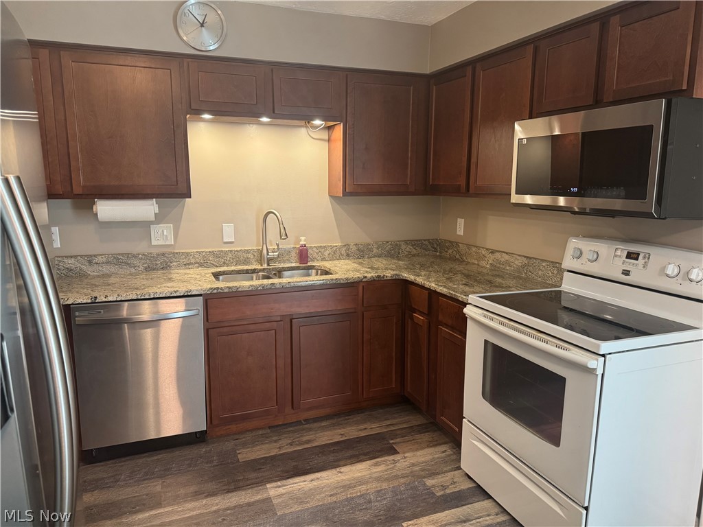 24620 Clareshire Drive North Olmsted OH 44070