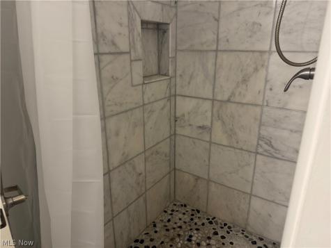 24620 Clareshire Drive North Olmsted OH 44070