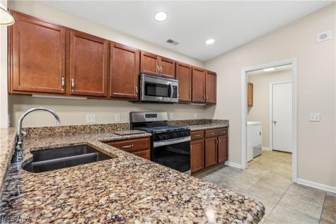3038 Mahogany Run Circle NW North Canton OH 44720