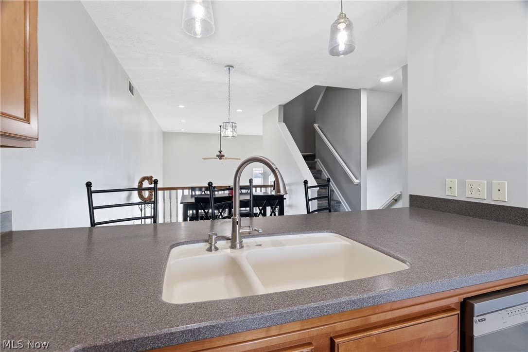 323 Arizona Avenue Lorain OH 44052
