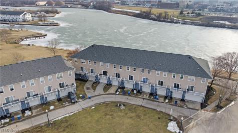 323 Arizona Avenue Lorain OH 44052