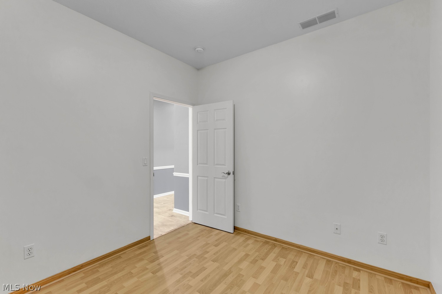 6904 Cottage Circle North Ridgeville OH 44039
