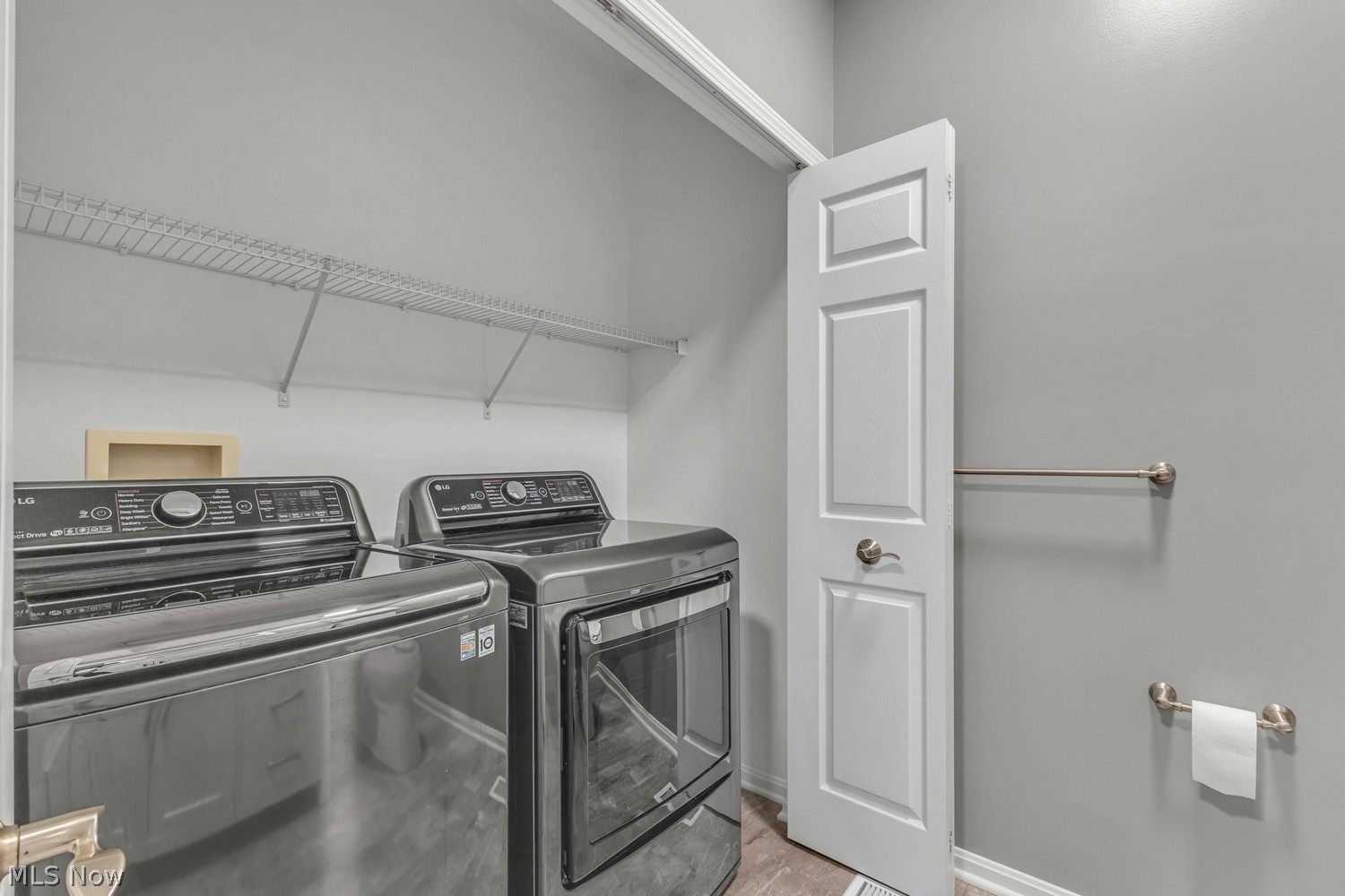 6904 Cottage Circle North Ridgeville OH 44039