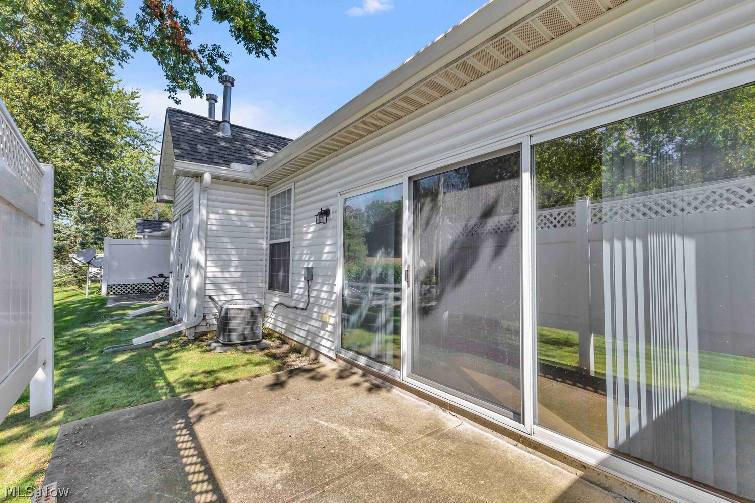 6904 Cottage Circle North Ridgeville OH 44039