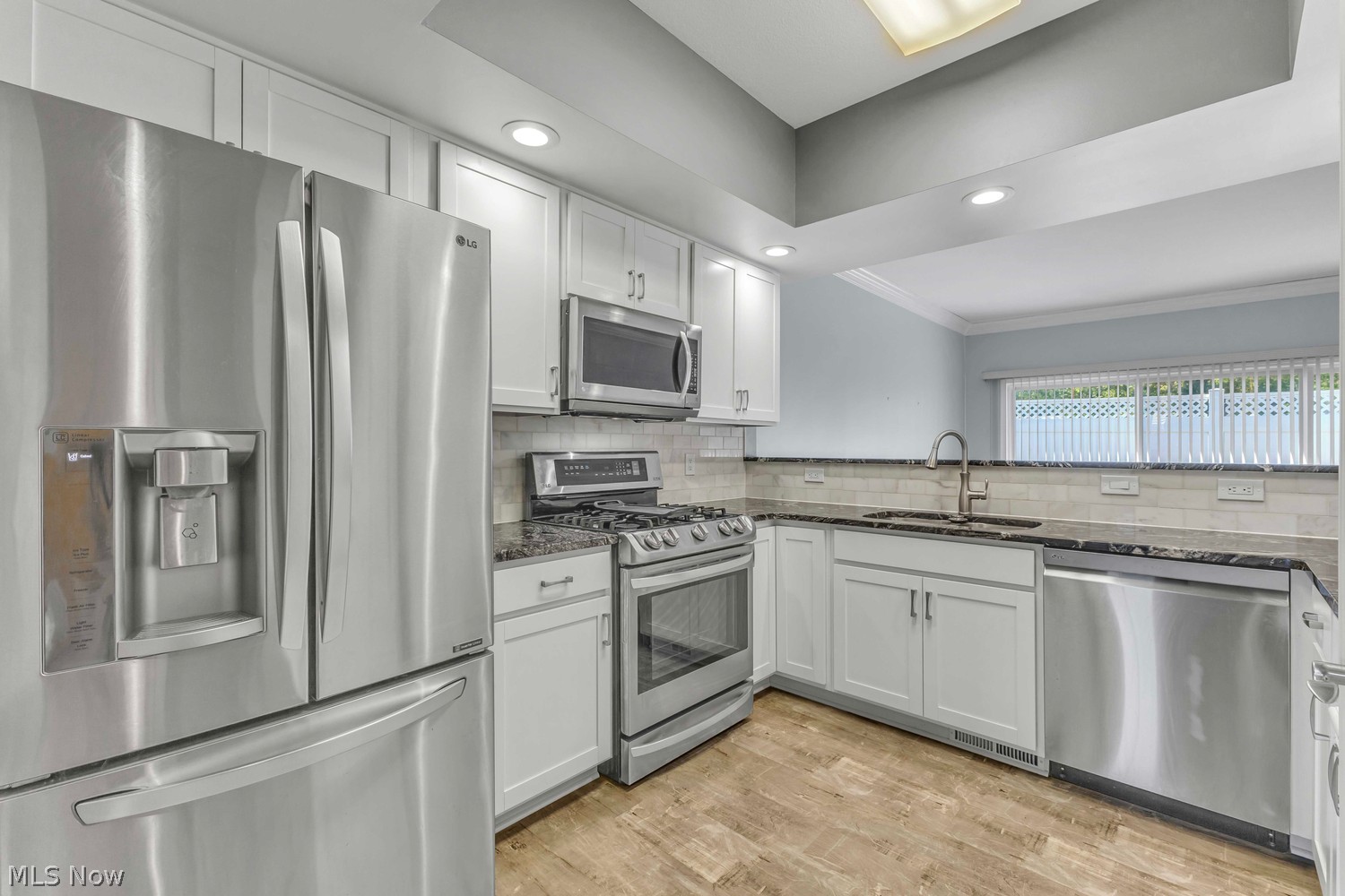 6904 Cottage Circle North Ridgeville OH 44039